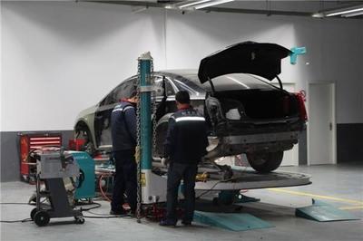 修車到底該去4S店還是路邊汽修廠?分清維修部位和差價能省不少錢