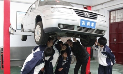 河南省經(jīng)濟技術學校之汽車運用與維修專業(yè)介紹