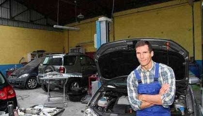 為何美國(guó)人都是自己修車,但中國(guó)人給修理廠送錢?看完你就知道了